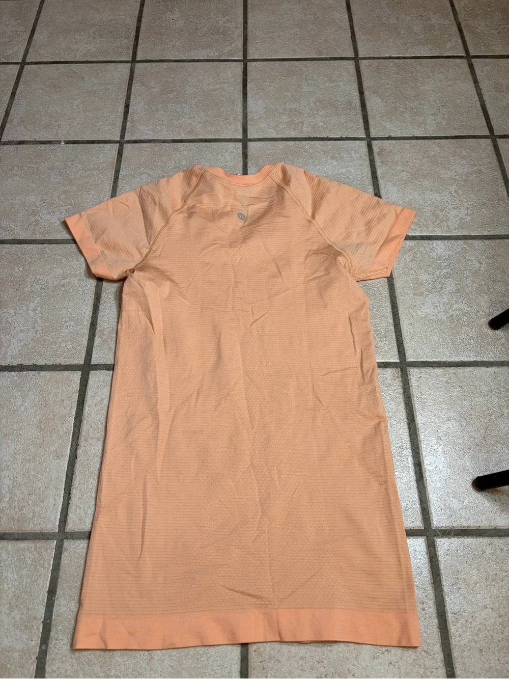 NWOT Lululemon Swiftly Tech Short- Sleeve Shirt 2.0 *Hip Length (Rock Melon) 4